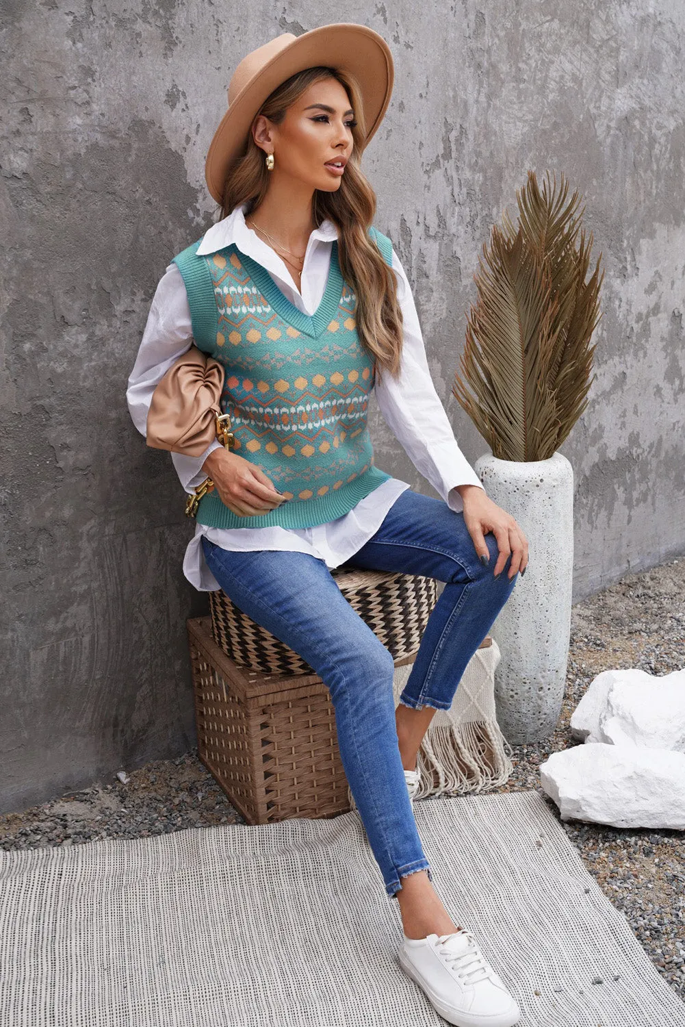 Green Tribal Print V Neck Knitted Vest Sweater